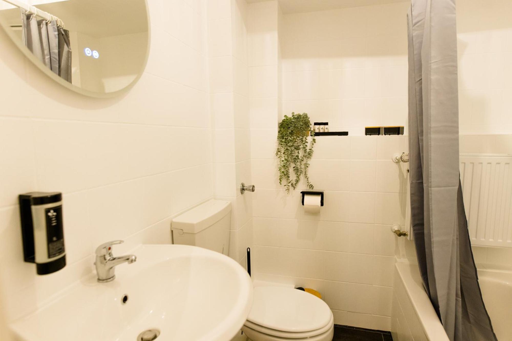 Staylight City - Premium Appartements Mit Balkon ヒルデスハイム 部屋 写真